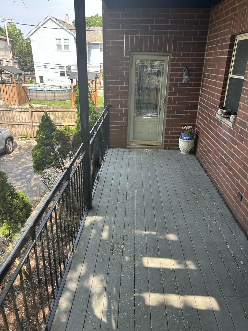 Property Photo:  4714 W Berteau Avenue 1N  IL 60641 