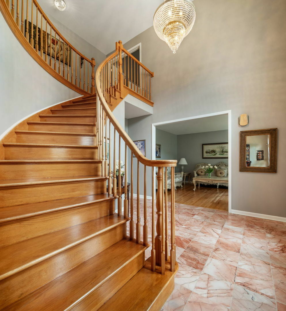 Property Photo: 420 Ford Lane IL 60103