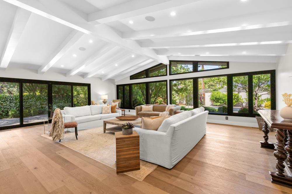 Property Photo: 806 Treehouse Lane CA 95864