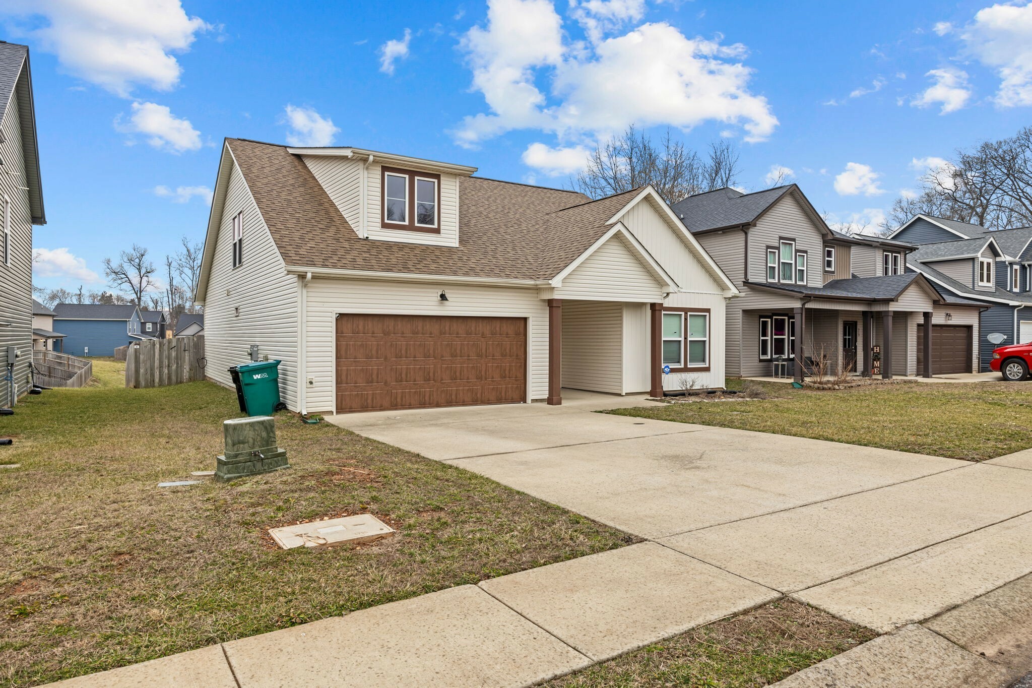 Property Photo: 509 Kinslow Ln NE TN 37040