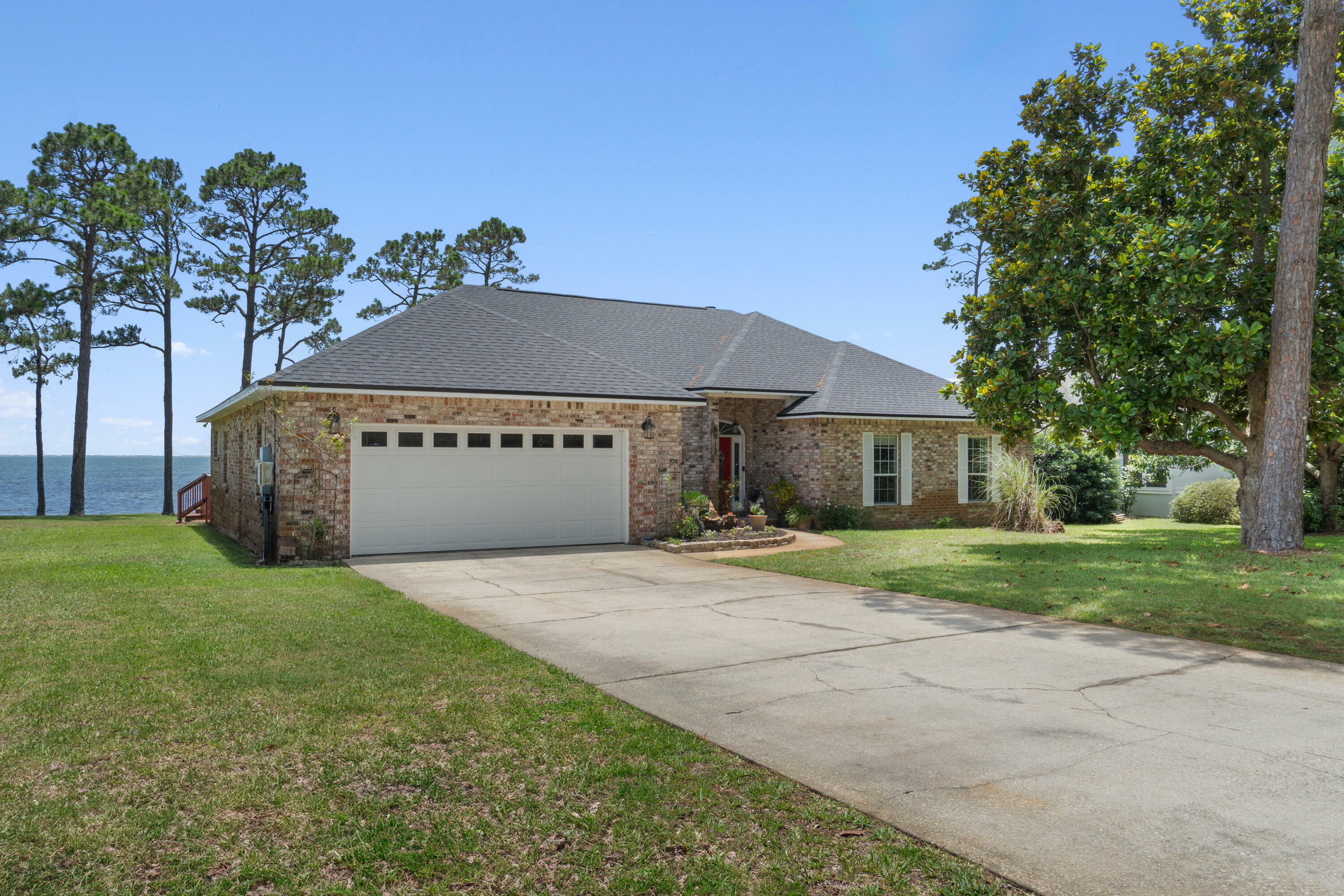 Property Photo: 6817 Tidewater Drive FL 32566