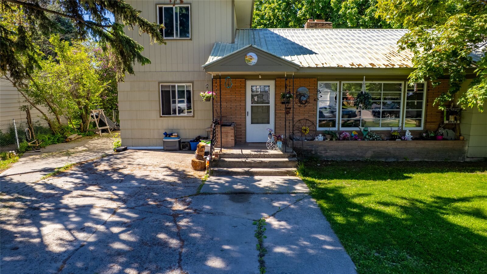 Property Photo:  1319 3rd Street  MT 59937 