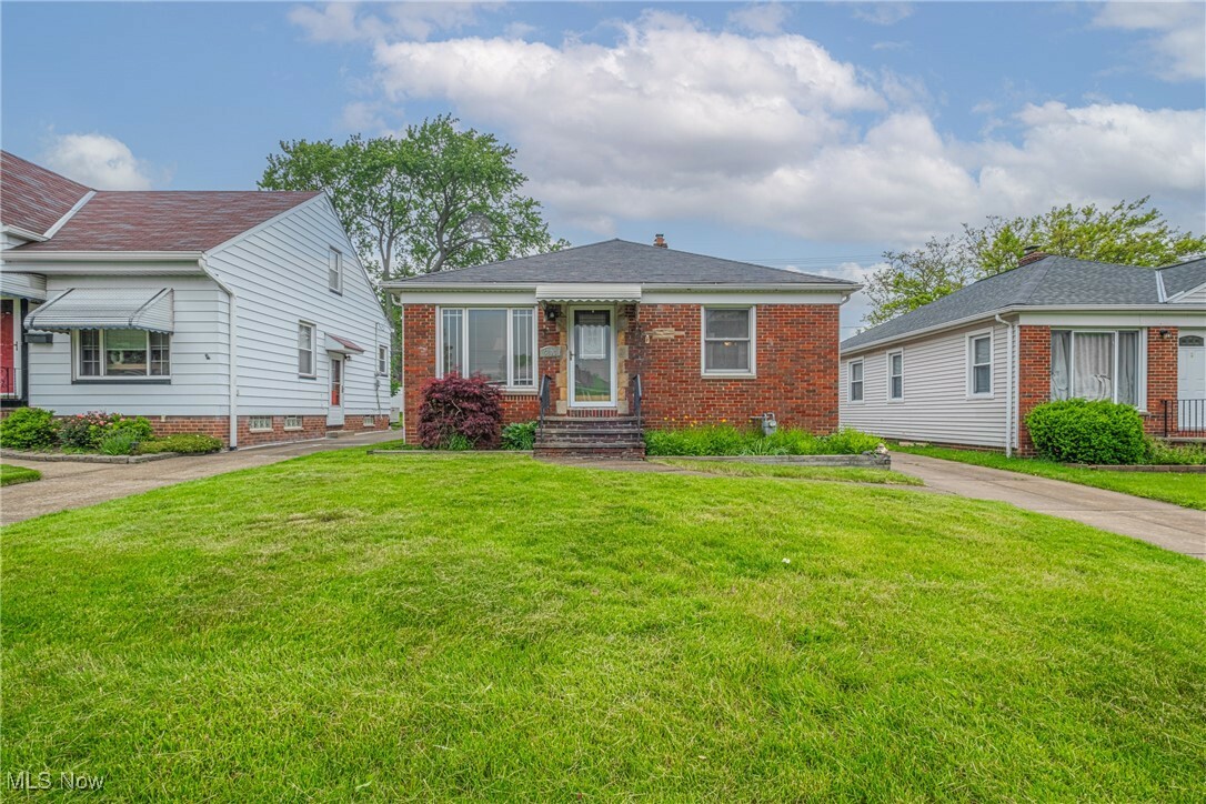 Property Photo: 5806 Sunderland Drive OH 44129