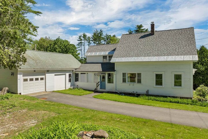 Property Photo: 729 Suncook Valley Highway NH 03234