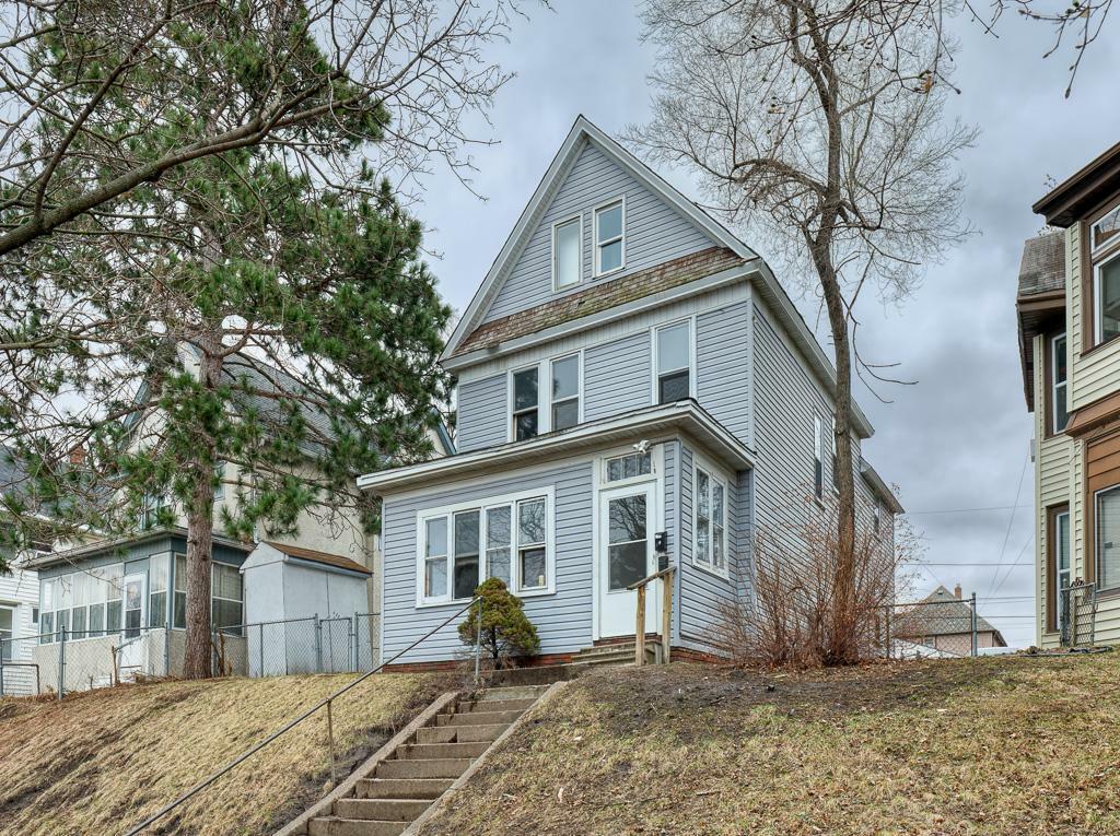 818 Edmund Avenue  Saint Paul MN 55104 photo