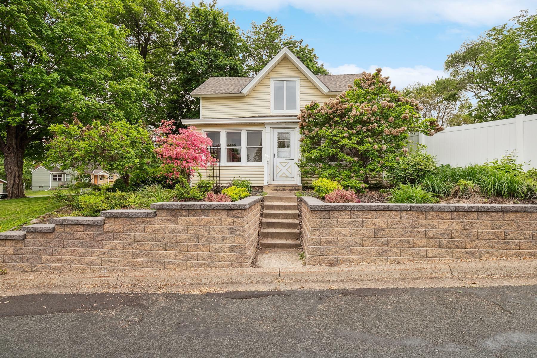 Property Photo:  700 7th Street W  MN 55033 