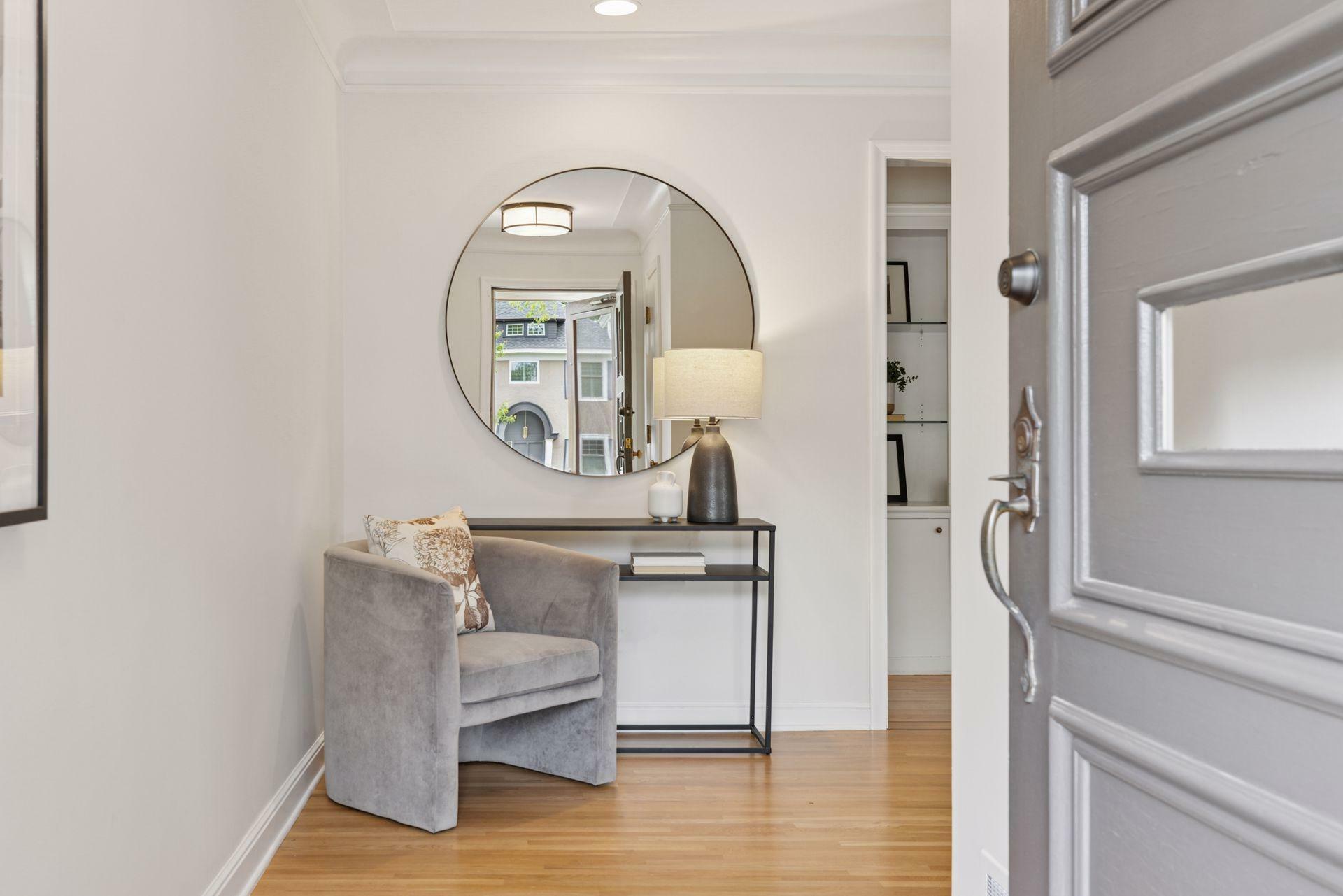 Property Photo:  1700 W 26th Street  MN 55405 