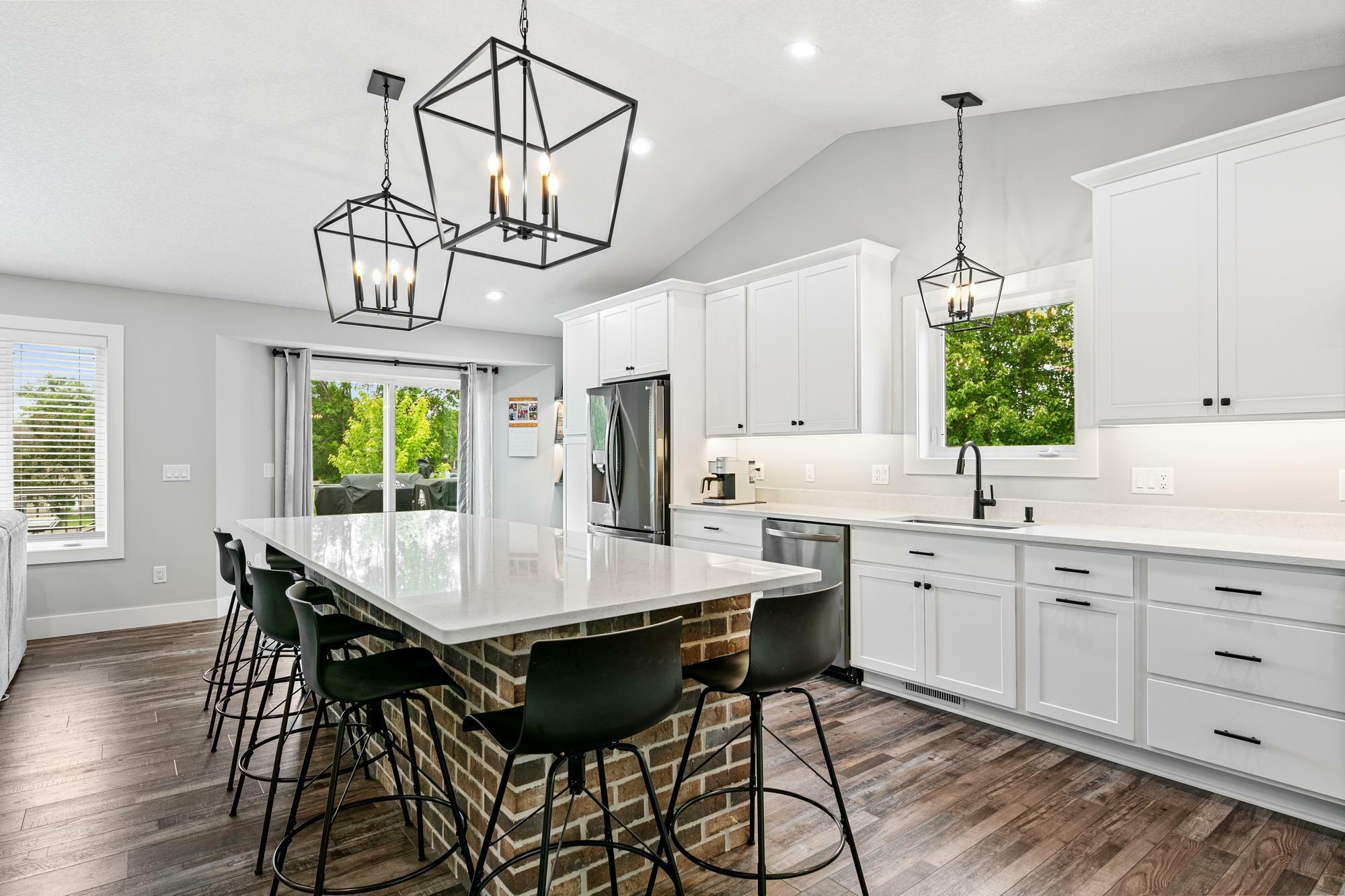 Property Photo: 1600 Buffalo Cove MN 55313