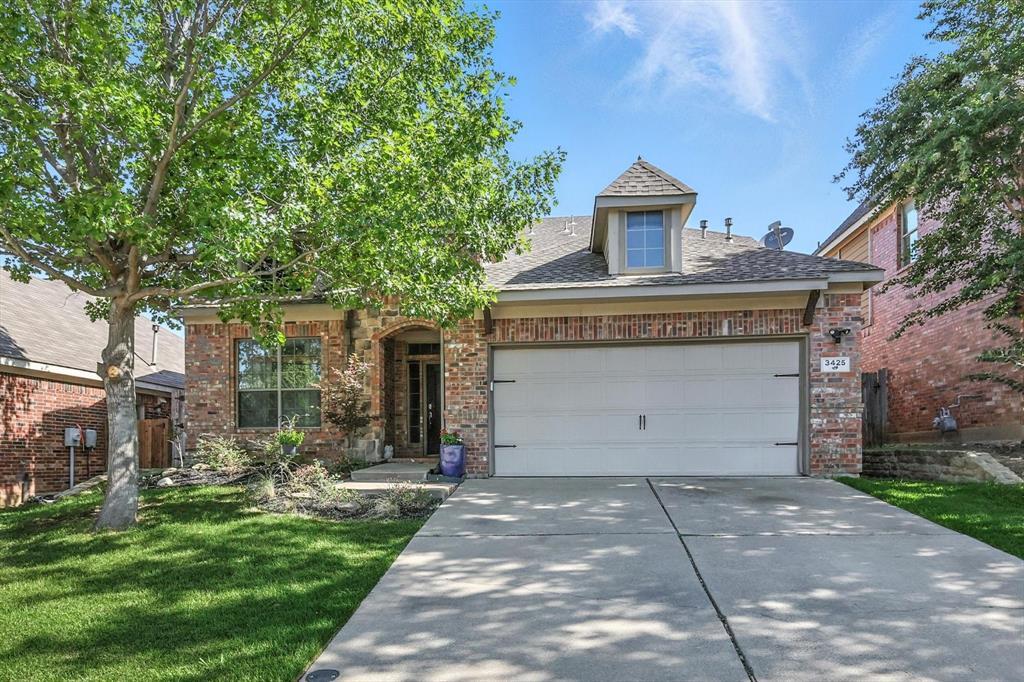 Property Photo: 3425 Furlong Way TX 76244