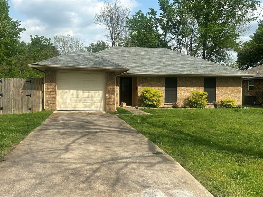 Property Photo: 4101 Johnson Street TX 75401