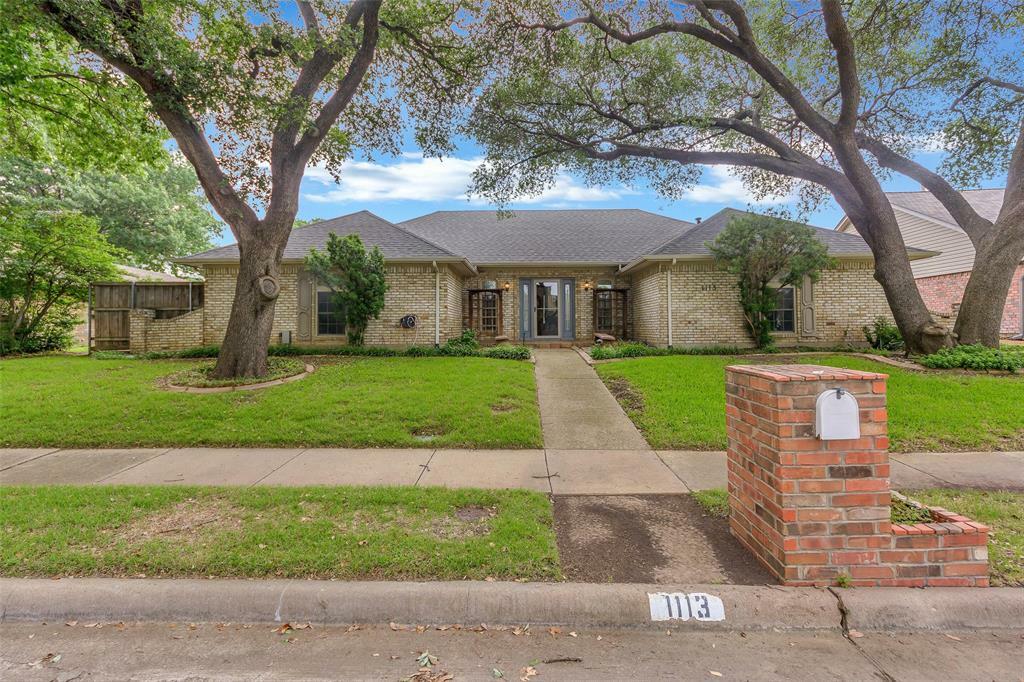 Property Photo: 1113 Yorkshire Drive TX 75007