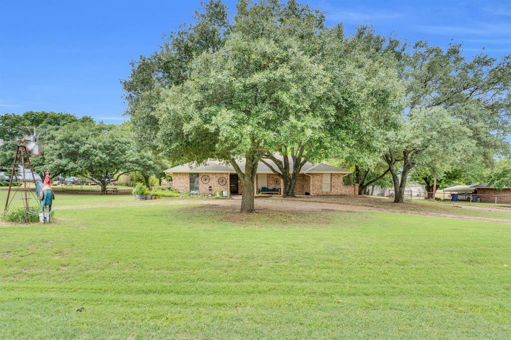 Property Photo:  4831 Diamond Creek Drive  TX 76065 