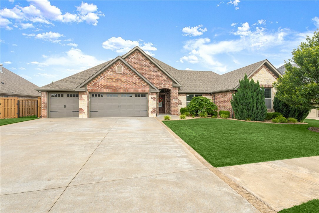 3504 NW Edgewood Avenue  Bentonville AR 72712 photo