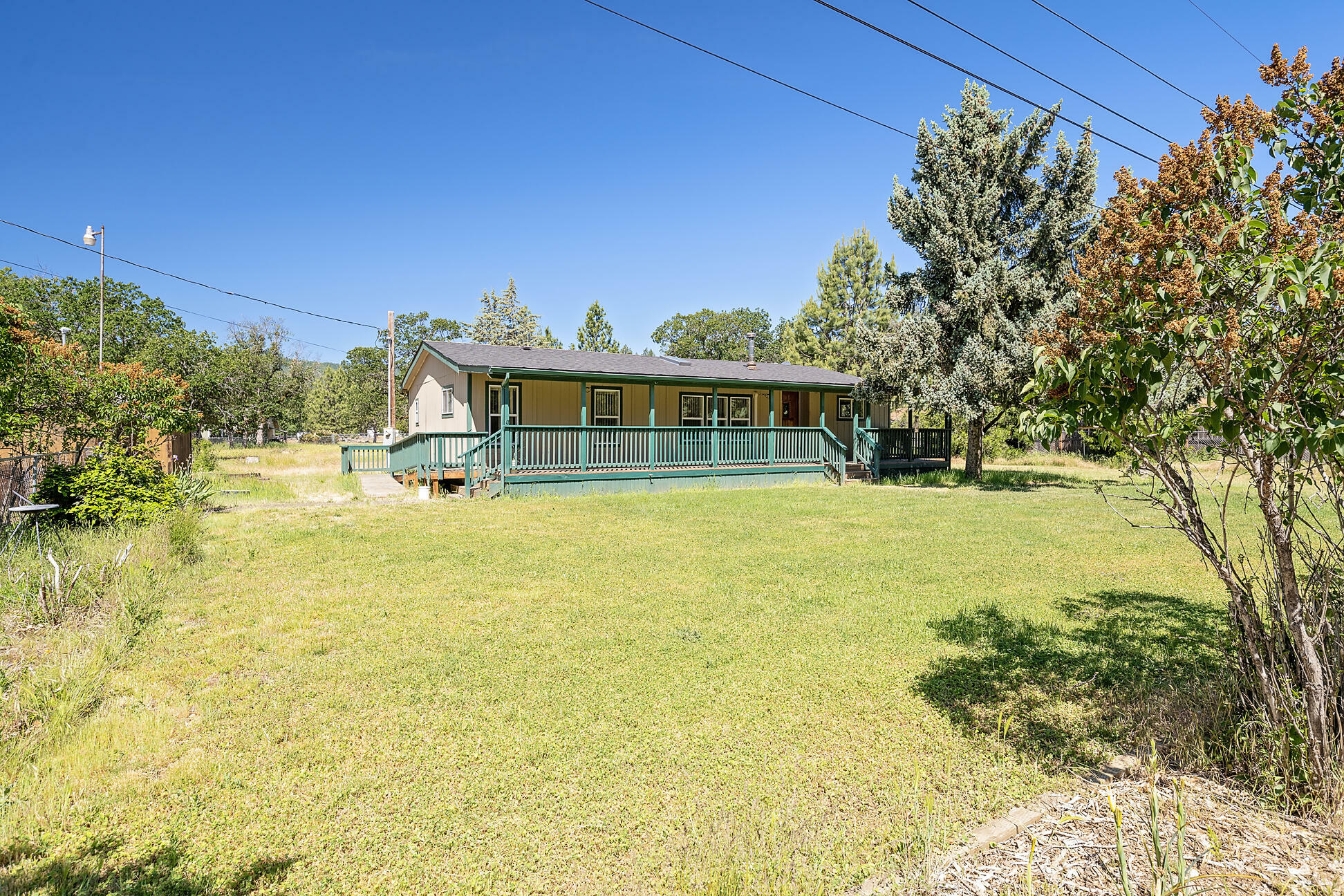 180 Daryl Lane  Eagle Point OR 97524 photo