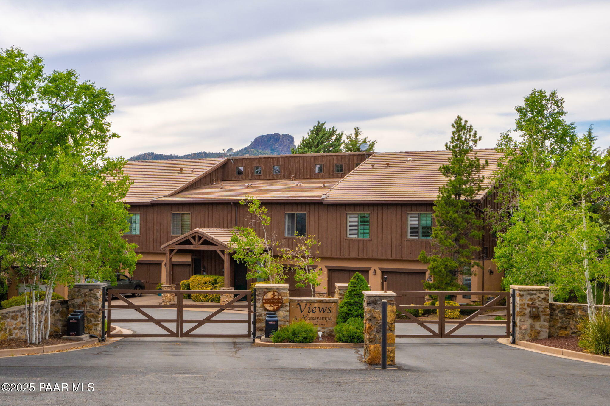 Property Photo: 1100 Deodora Lane 104 AZ 86303