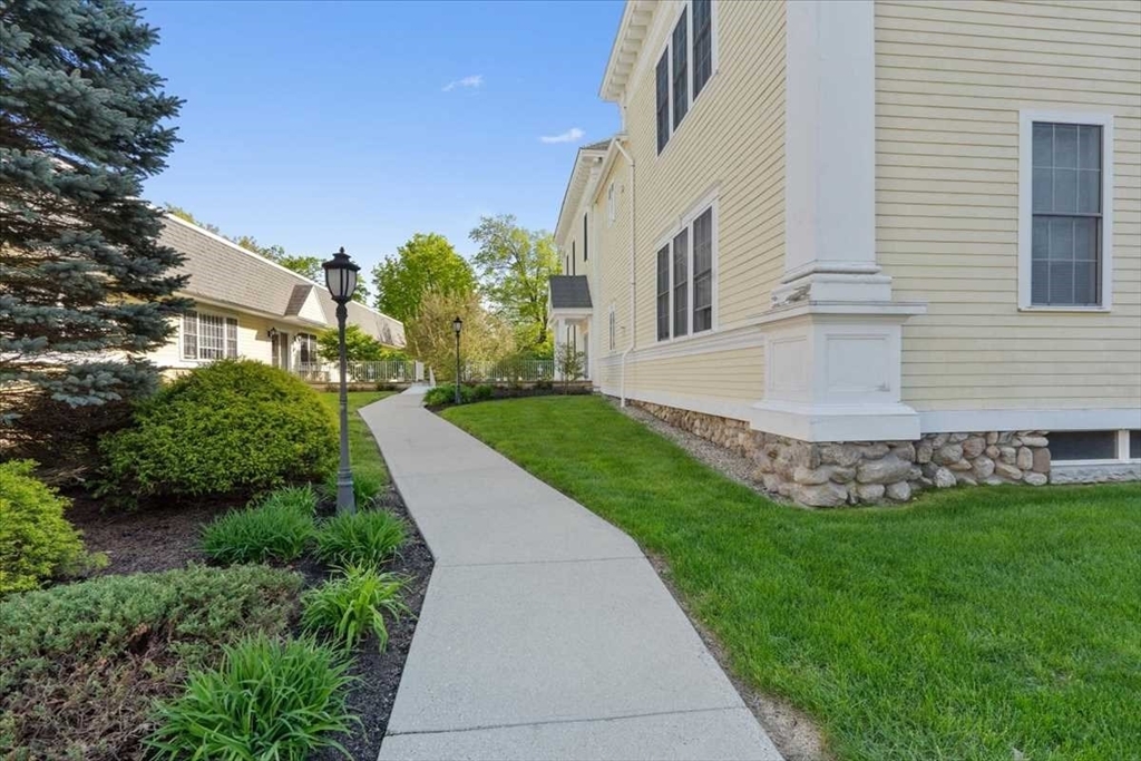 Property Photo: 48 Phillips Rd 14 MA 01520