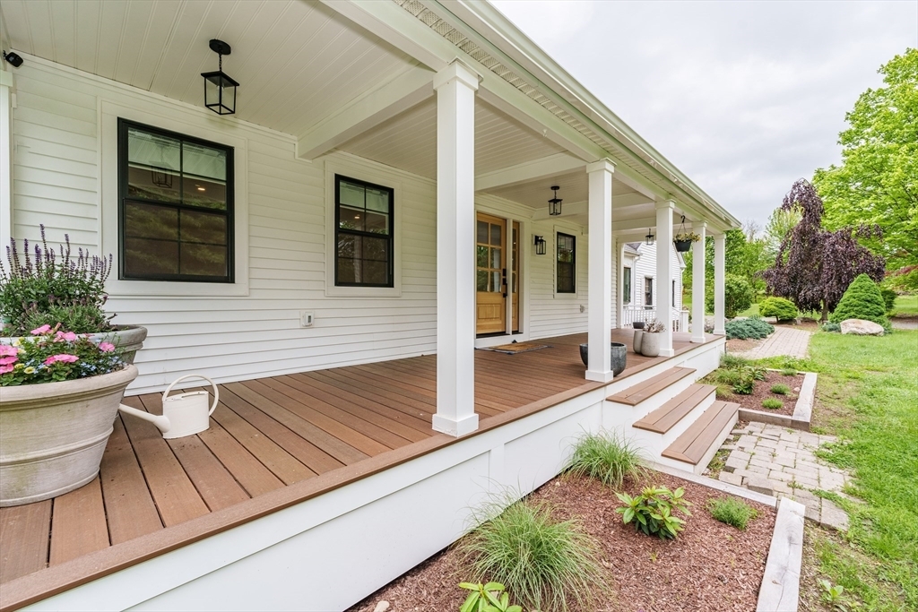 Property Photo: 6 Hitching Post Ln MA 01095