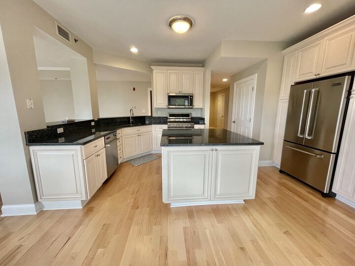 Property Photo:  71 Starboard Dr 170  RI 02878 