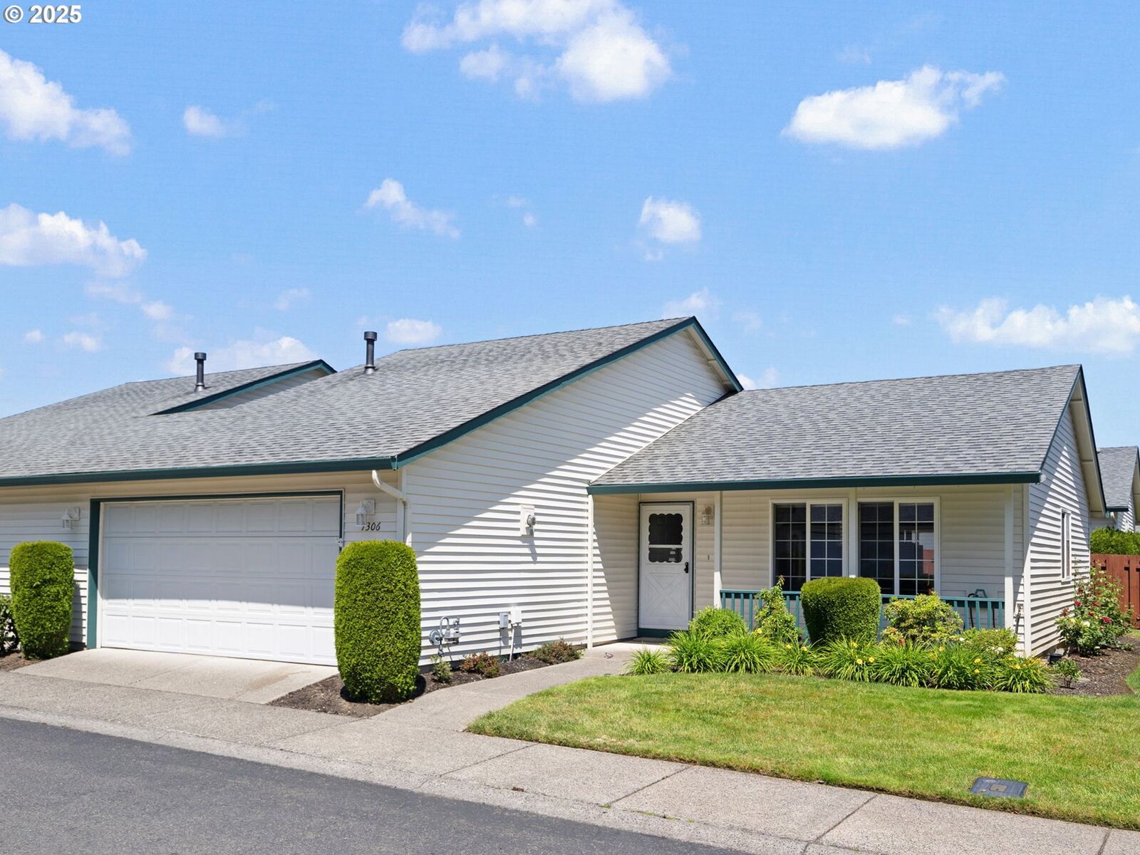 Property Photo:  7306 NE 43rd St  WA 98662 