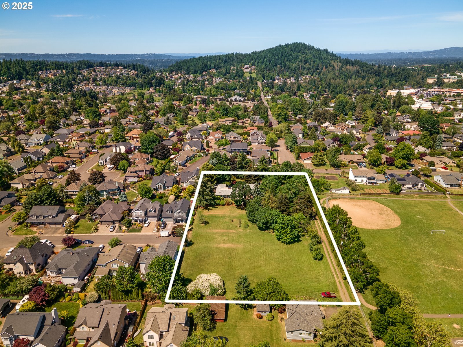 Property Photo: 13513 SE 132nd Ave OR 97015