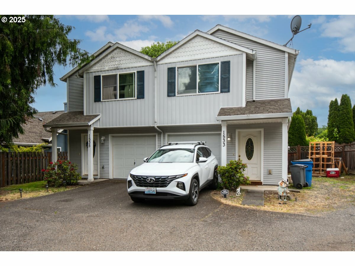 Property Photo:  1533 Cellars Ave  WA 98661 