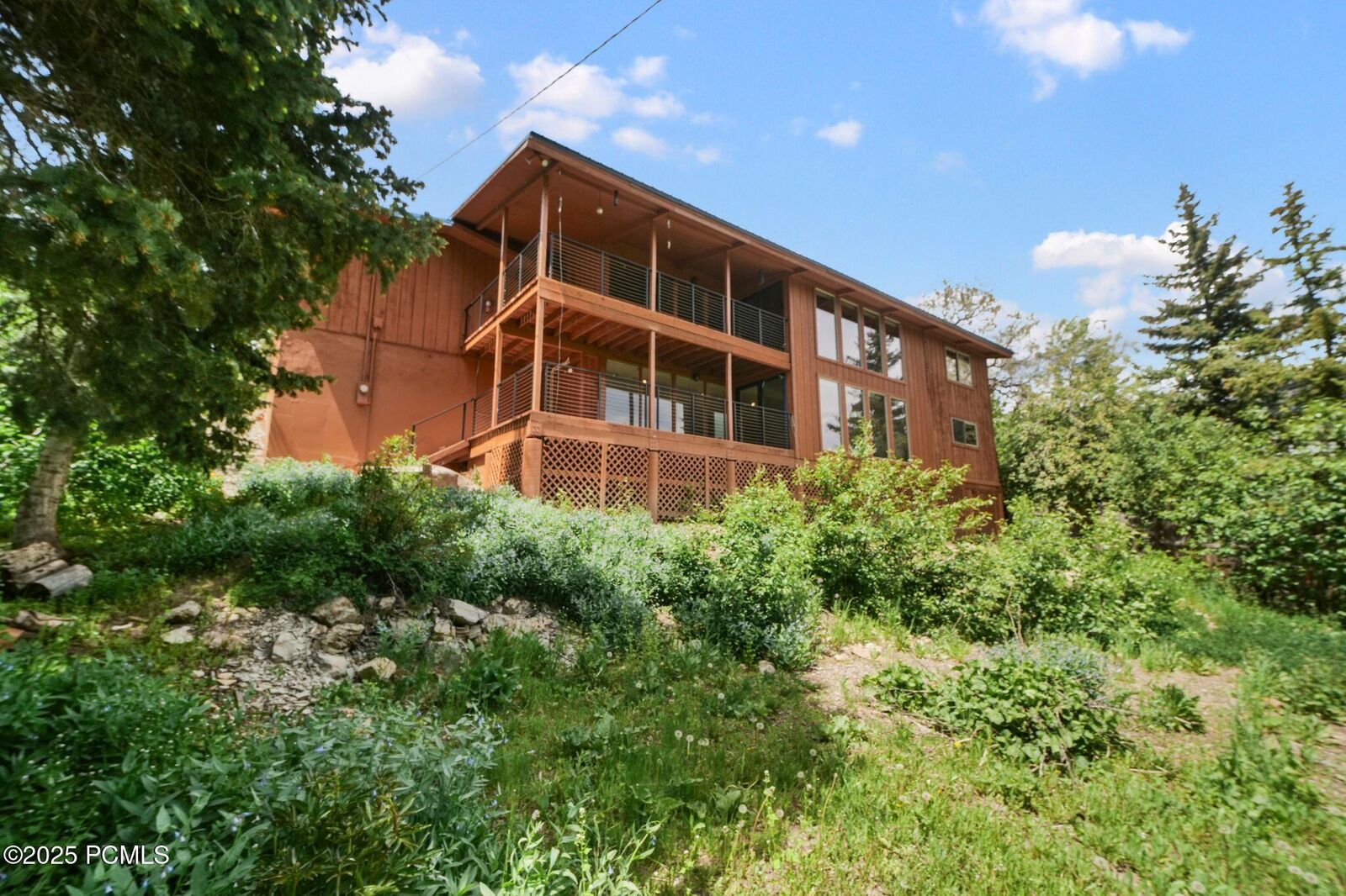 Property Photo:  365 Parkview Drive  UT 84098 