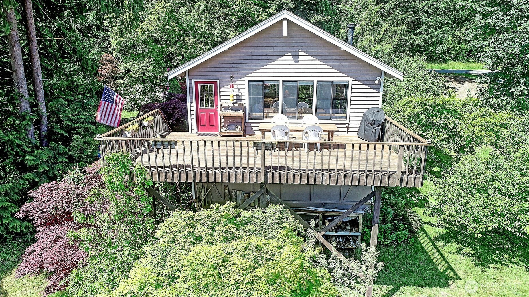 Property Photo: 881 Lawson Road WA 98282
