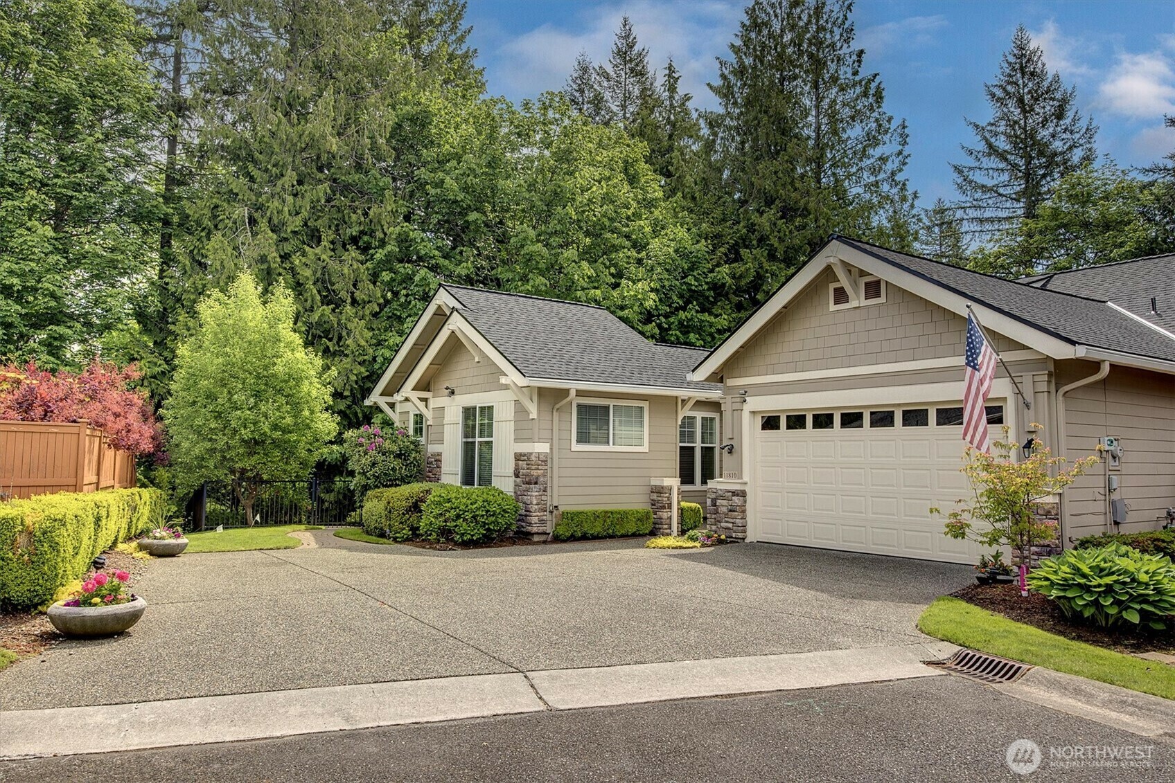 Property Photo:  11810  Big Leaf Way NE  WA 98053 
