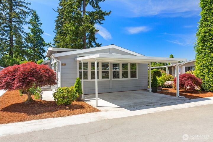 1725  242nd Street SE 220  Bothell WA 98021 photo