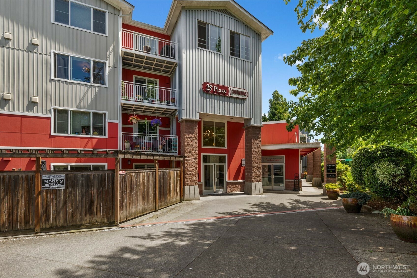 19500  Ballinger Way NE 109  Shoreline WA 98155 photo