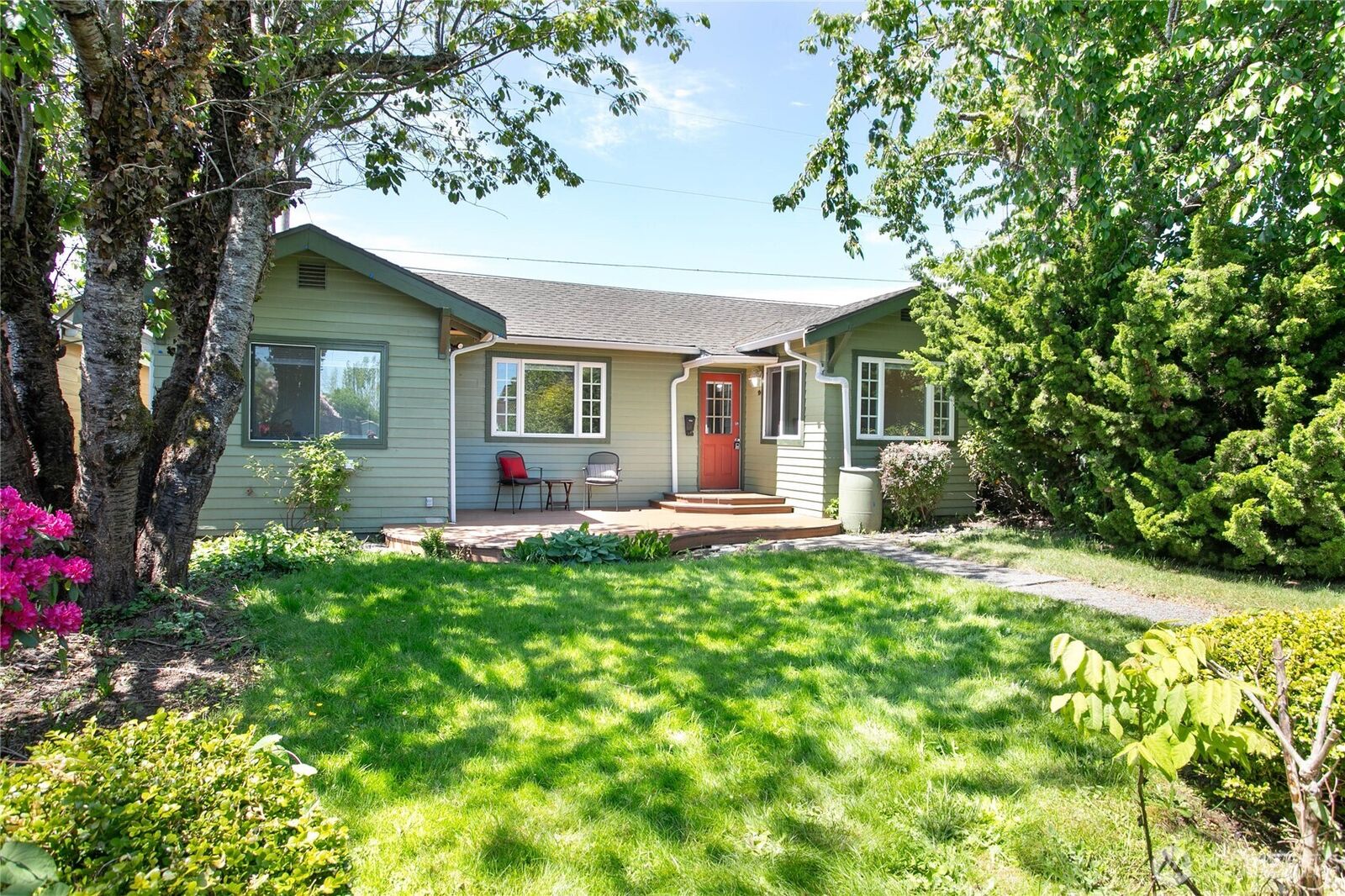 Property Photo:  2721  Iron Street  WA 98225 
