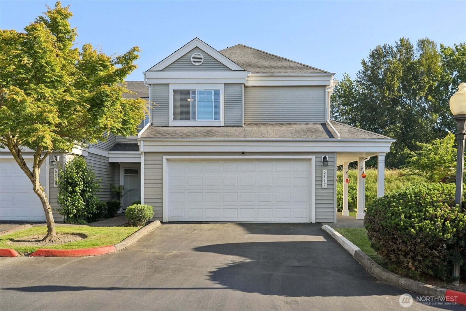 Property Photo: 5417 S 237th Place 14-4 WA 98032