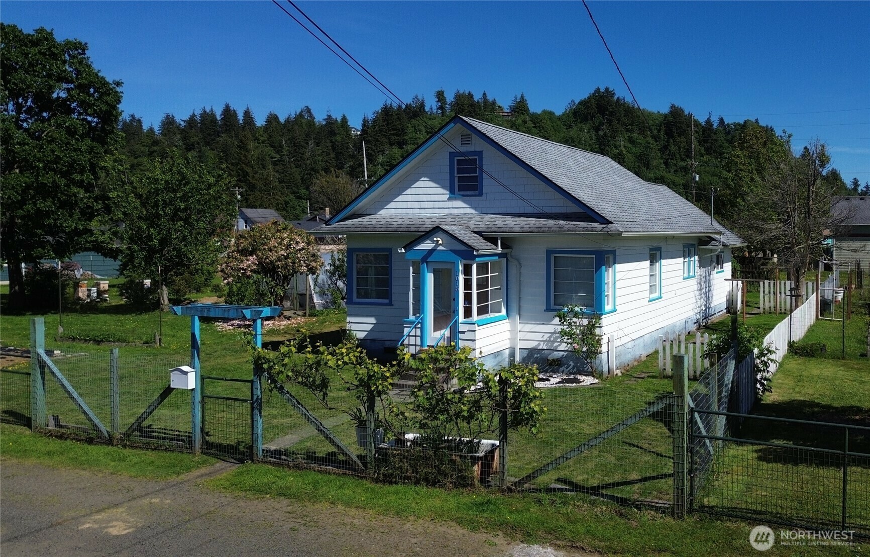 Property Photo: 1015 Randall Street WA 98520