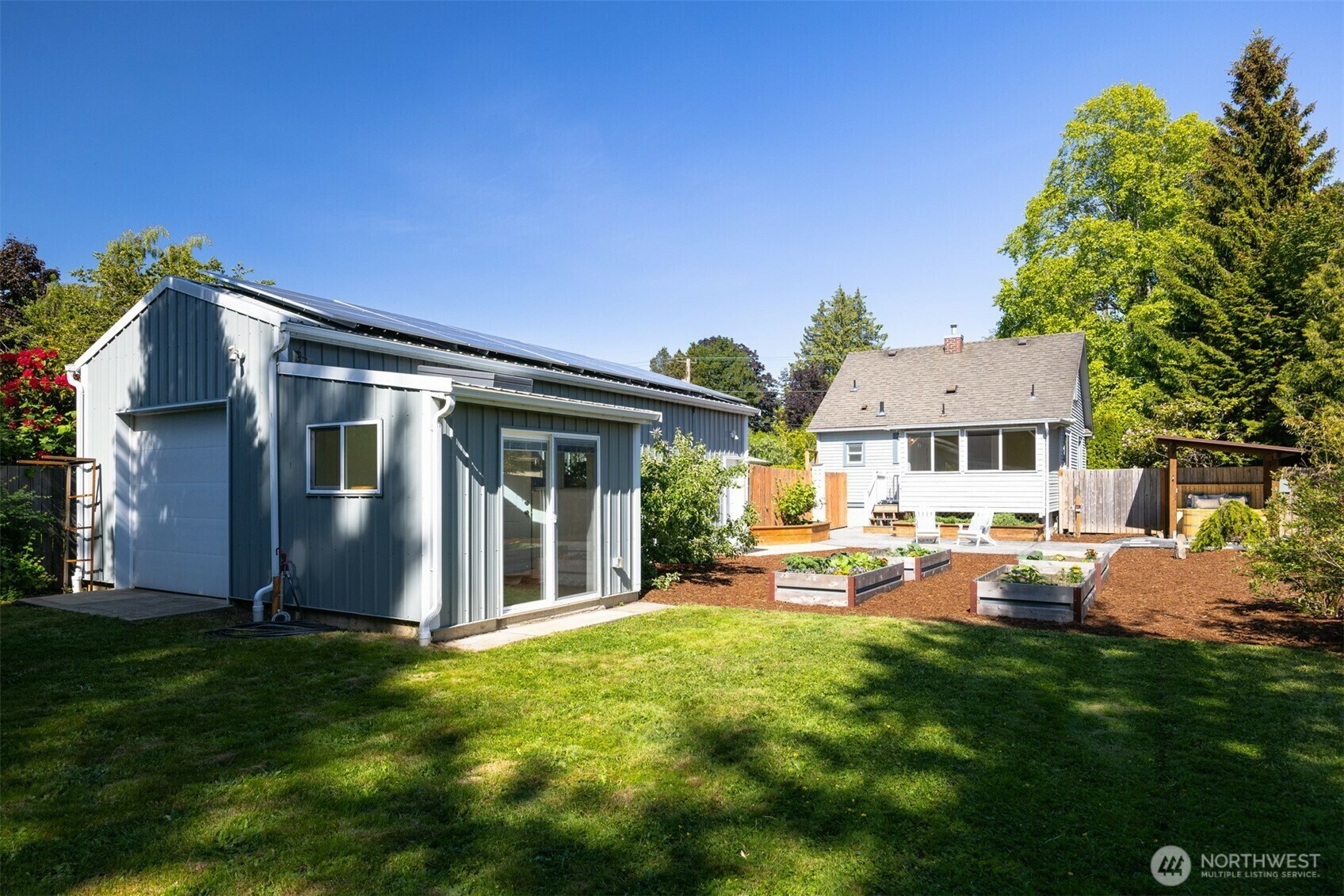 Property Photo: 2921 Ellis Street WA 98225