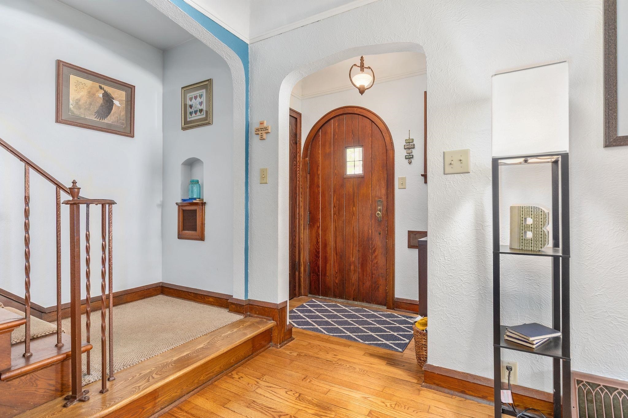 Property Photo: 813 W Summer Street WI 54914-3524