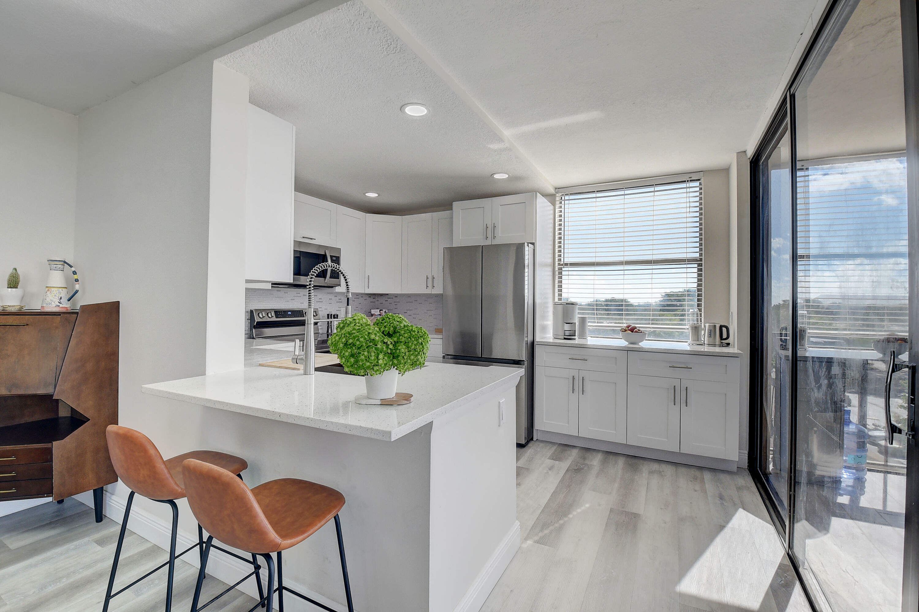 Property Photo: 600 Egret 7505 Circle 7505 FL 33444