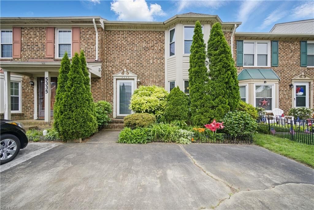 Property Photo:  5337 Kindlewood Dr  VA 23455 