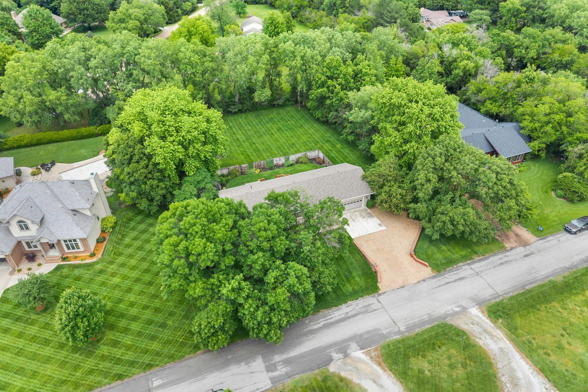 Property Photo: 3222 Mourning Dove Ln KS 67114