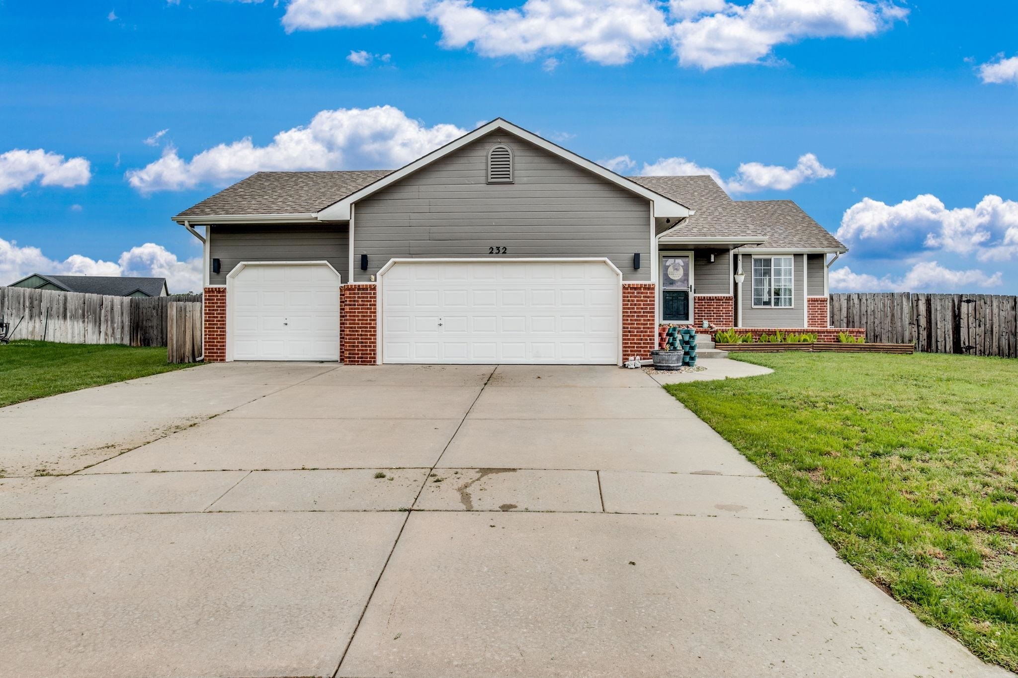 Property Photo: 232 N Salt Creek Ct. KS 67026
