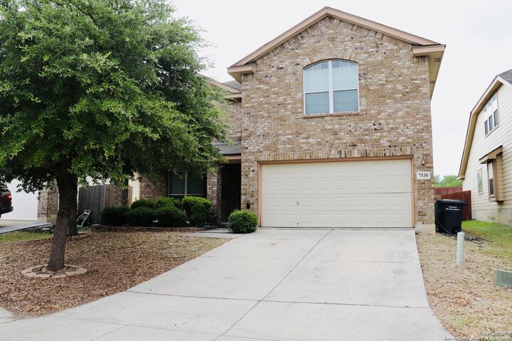 Property Photo: 7530 Elegante Way TX 78266
