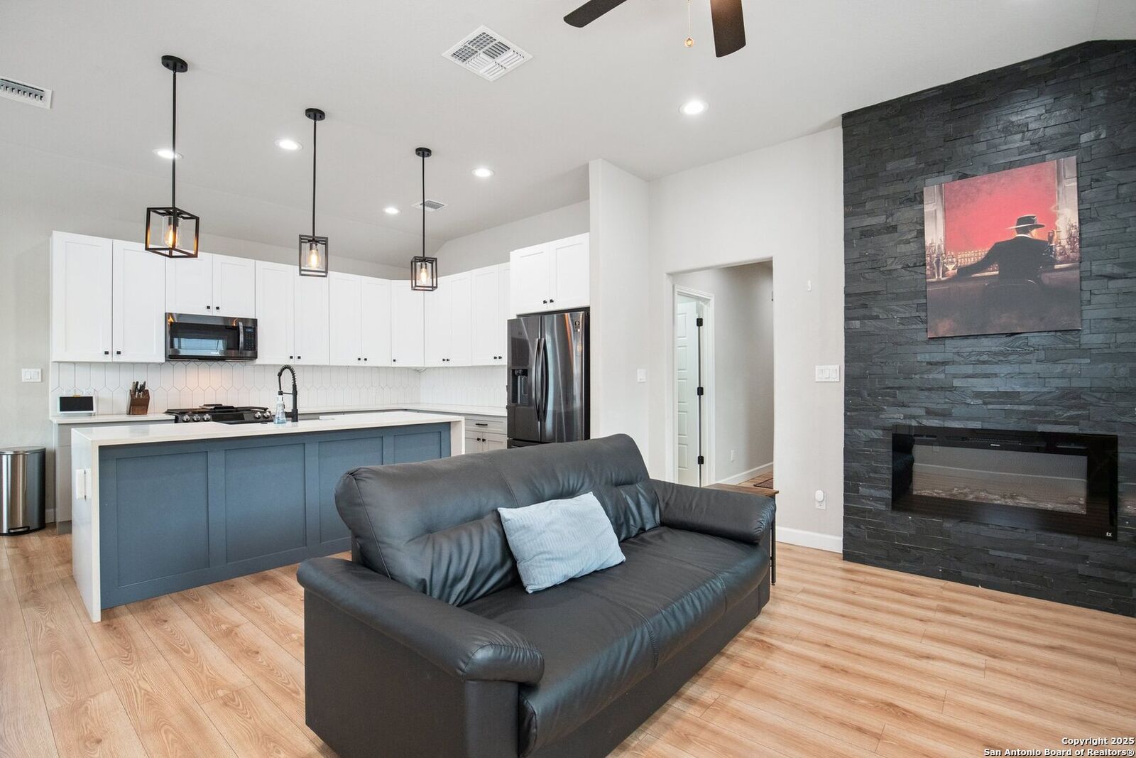 Property Photo: 239 Porter St TX 78210