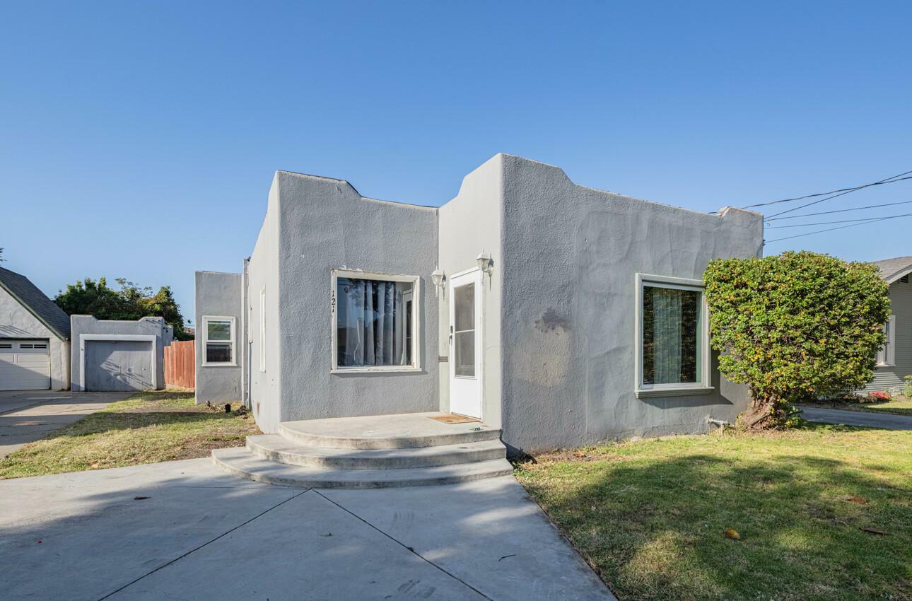 121 Oak Street  Salinas CA 93901 photo