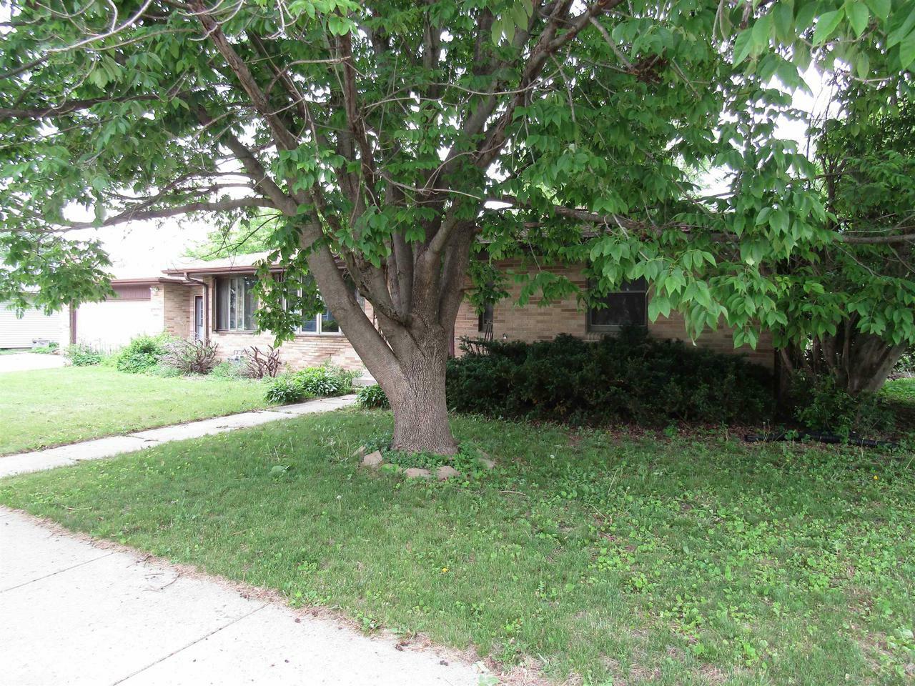 Property Photo: 1116 Menard Street WI 53546