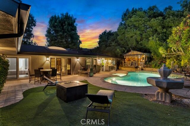 Property Photo:  1180 Calle Pecos  CA 91360 