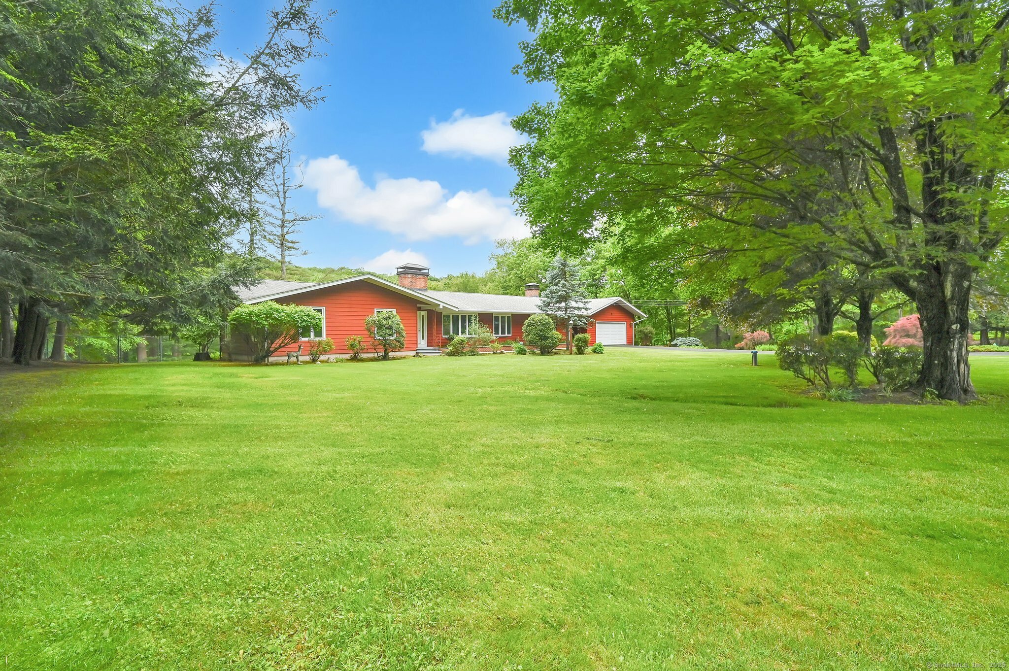 Property Photo: 69 Bamforth Road CT 06438