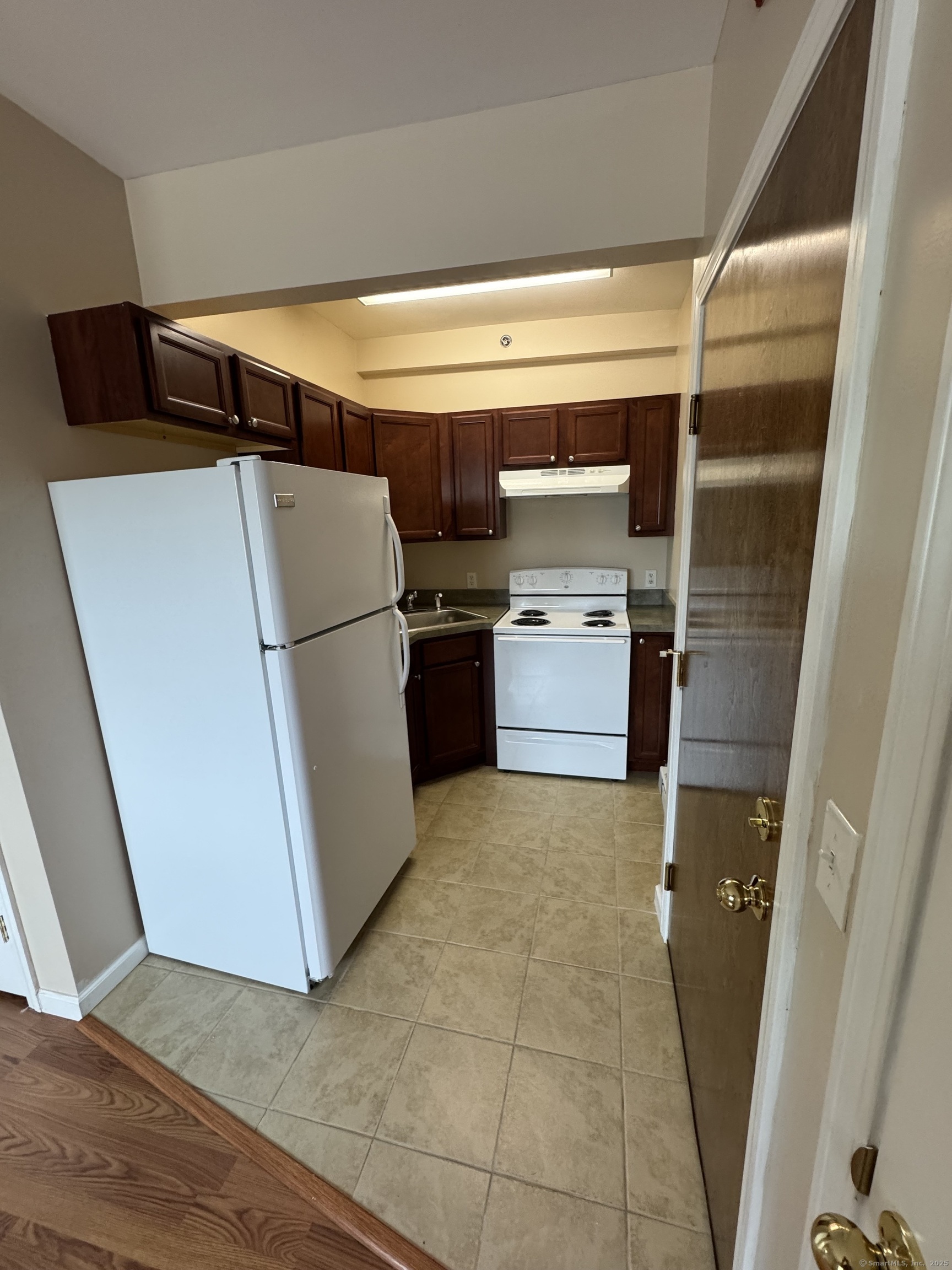 Property Photo: 422 Main Street 2 CT 06513