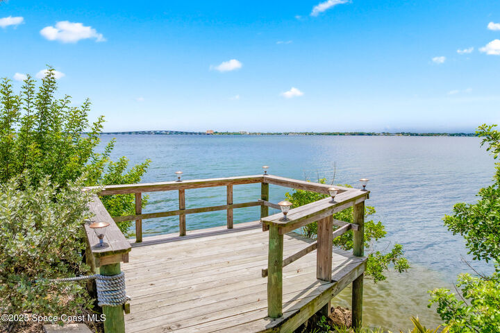 Property Photo:  11430 S Tropical Trail  FL 32952 