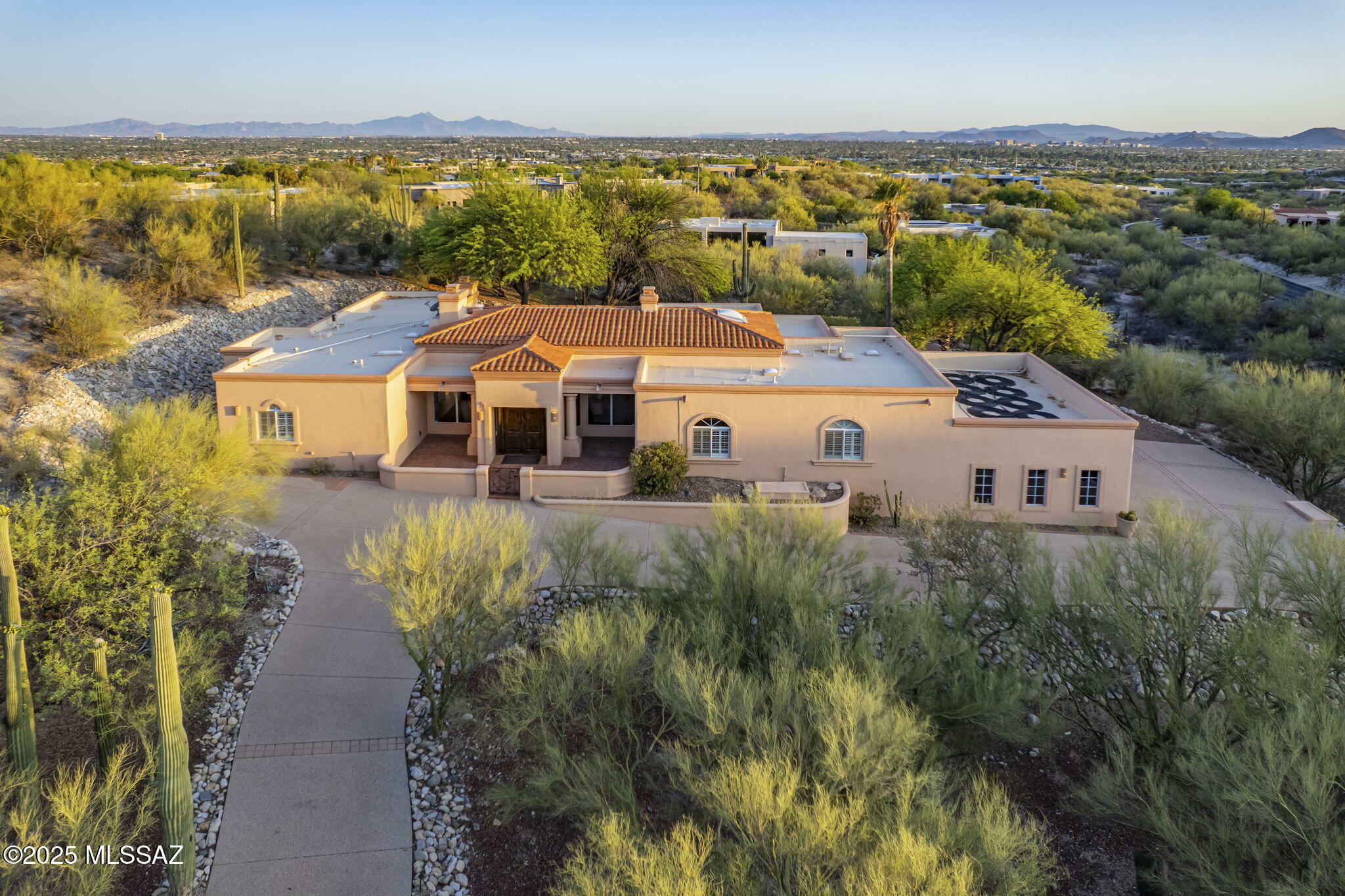 Property Photo: 3750 E Sumo Quinto AZ 85718