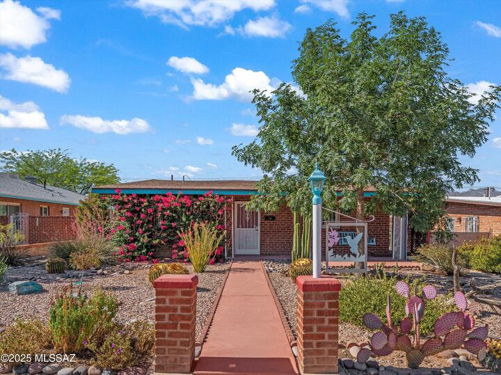 1433 E Silver Street  Tucson AZ 85719 photo