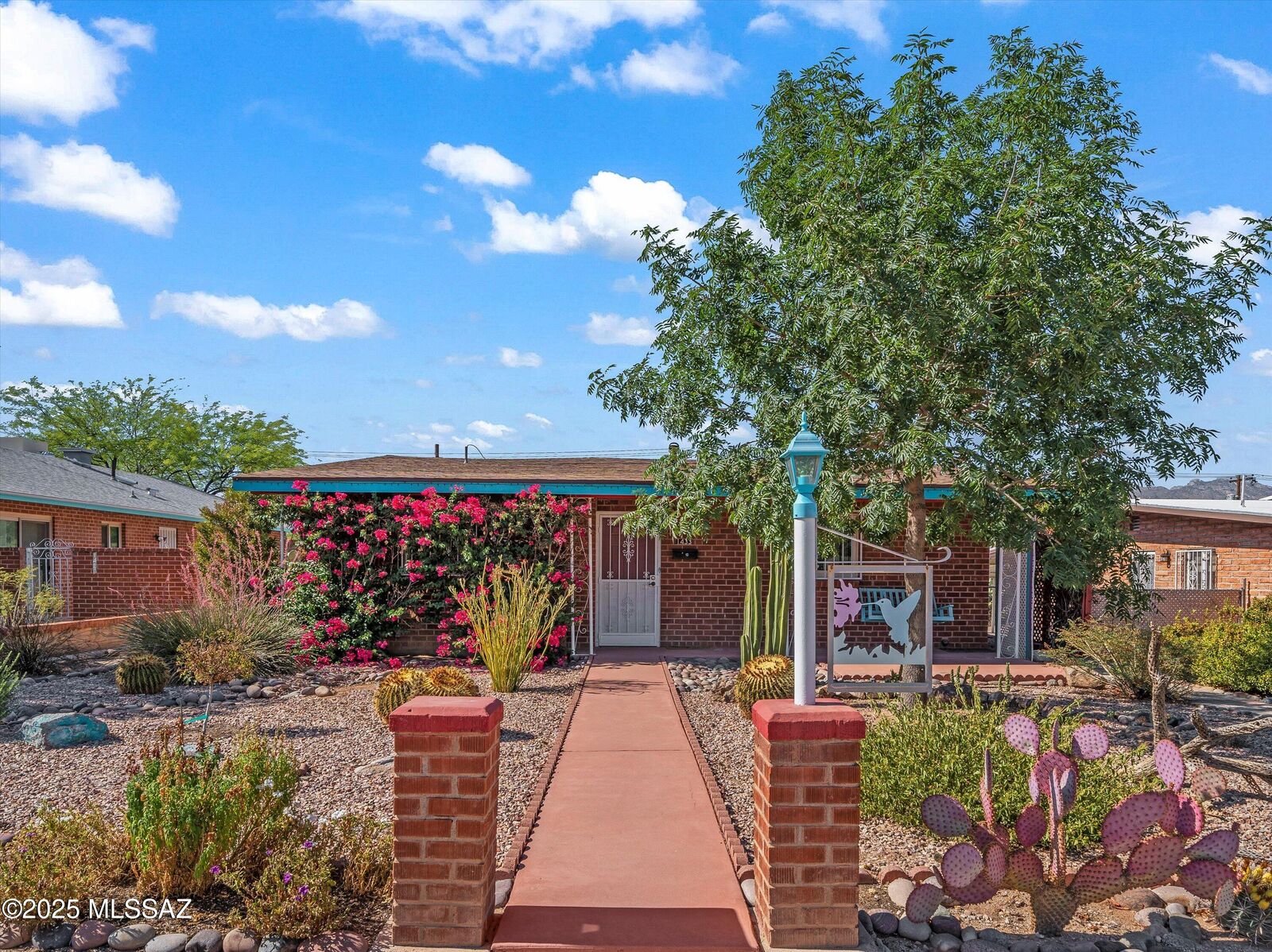 Property Photo:  1433 E Silver Street  AZ 85719 